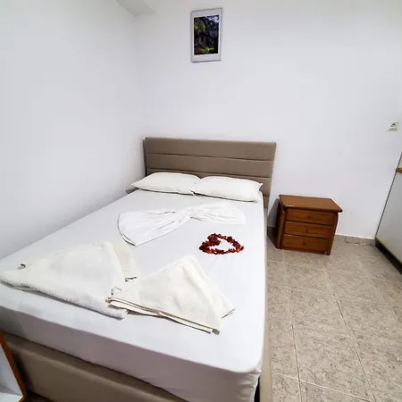 Studio&apartments *