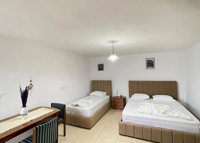 Studio&apartments * Ksamil