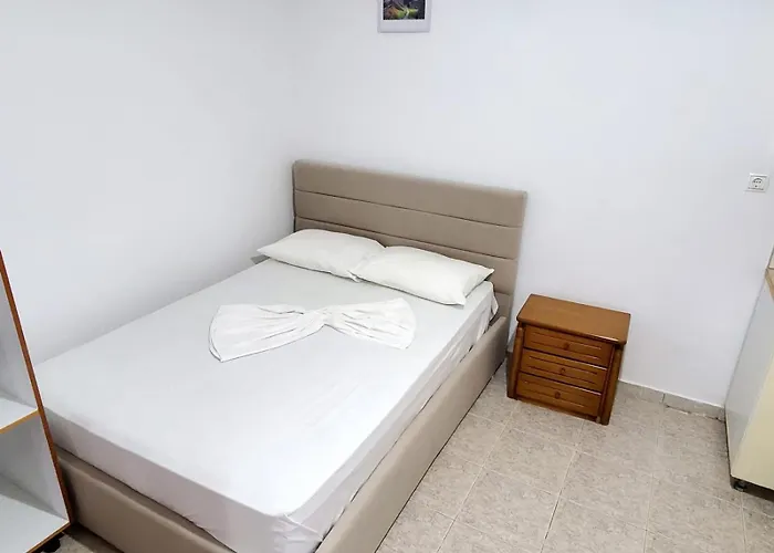 Studio&apartments * Ksamil